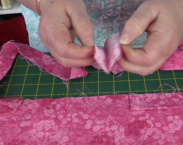 machine bind a quilt tutorial