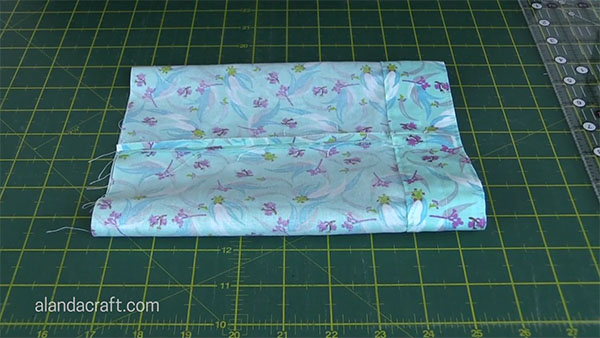 fabric-gift-bag,drawstring,bag,craft, sewing, sewing project