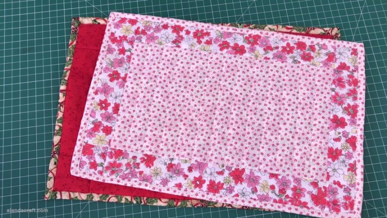 Easy to Make Square in a Square Place Mat - Alanda Craft